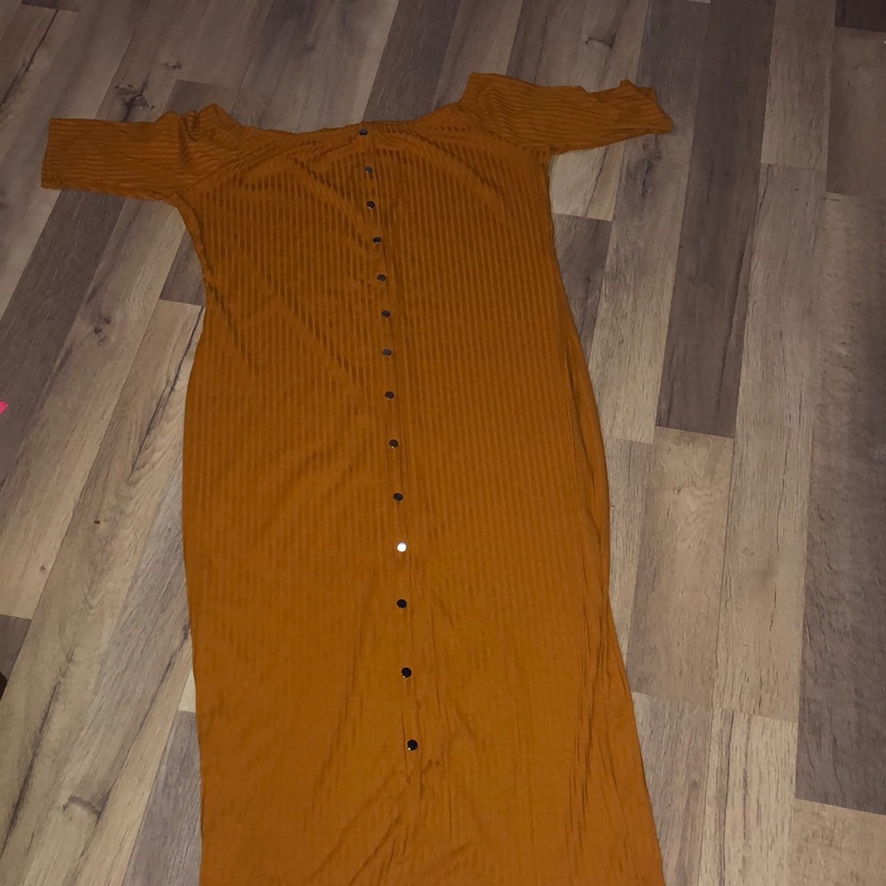 Plus size midi dress ( never worn) size 2x